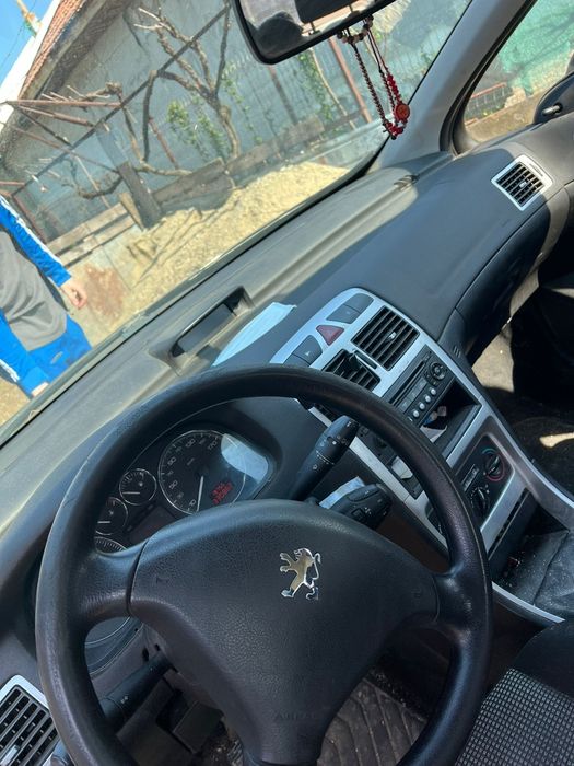 Vând peugeot 307