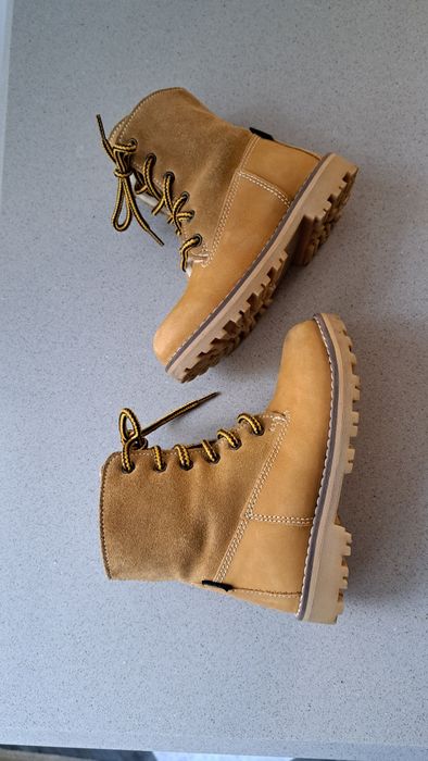 Ghete STUPS cu blana 25