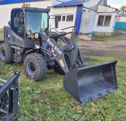 В продаже мини погрузчик