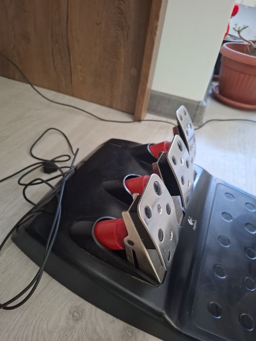Logitech g27 /волан, педали, лост/