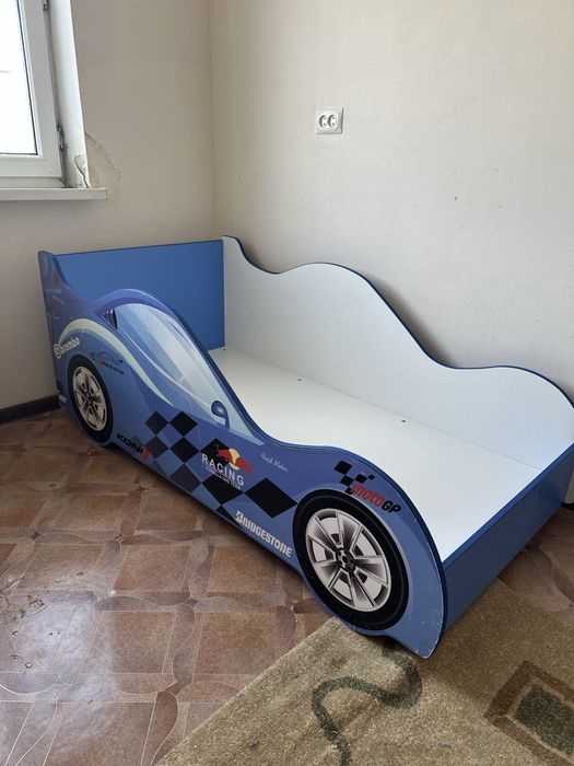 Детские кровати. 2 штуки.