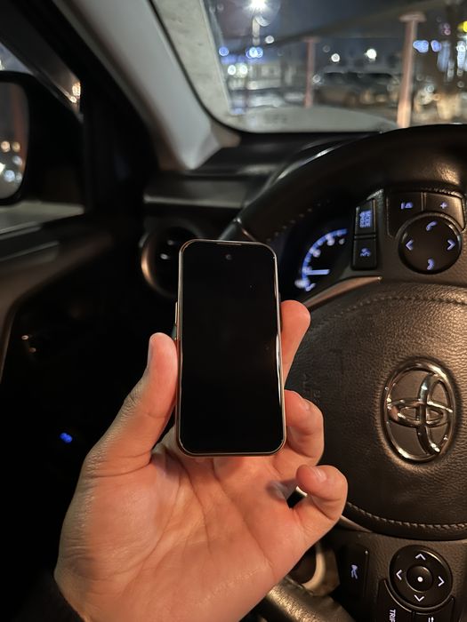 Продам айфон 17 мини