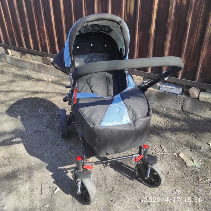 Продаются коляски детские