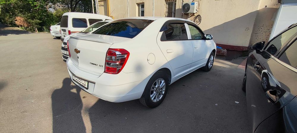 Продам авто абсолютно новое.