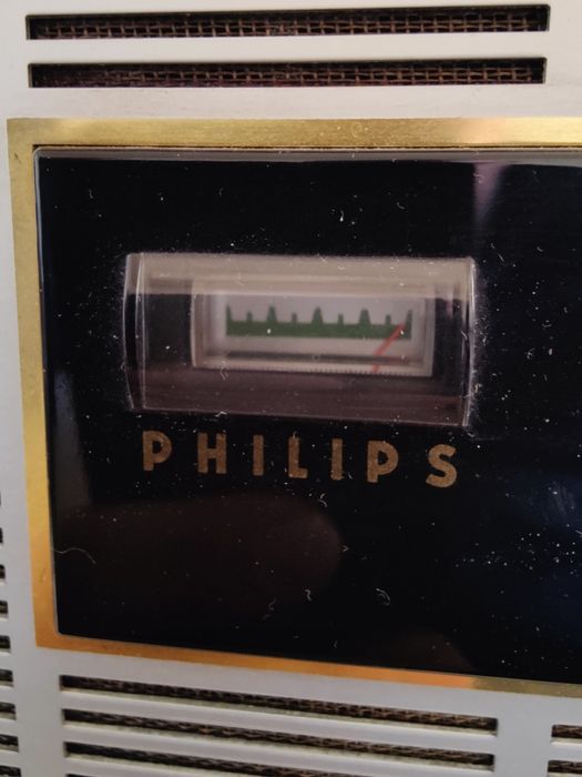 Старо радио Philips Sagitta 1966г. в много добро състояние