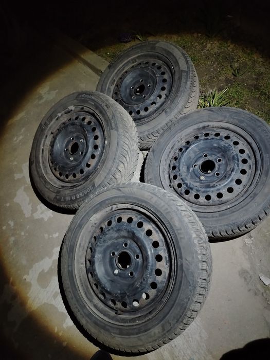 205/55/16 5х114.3 64.1 отвор