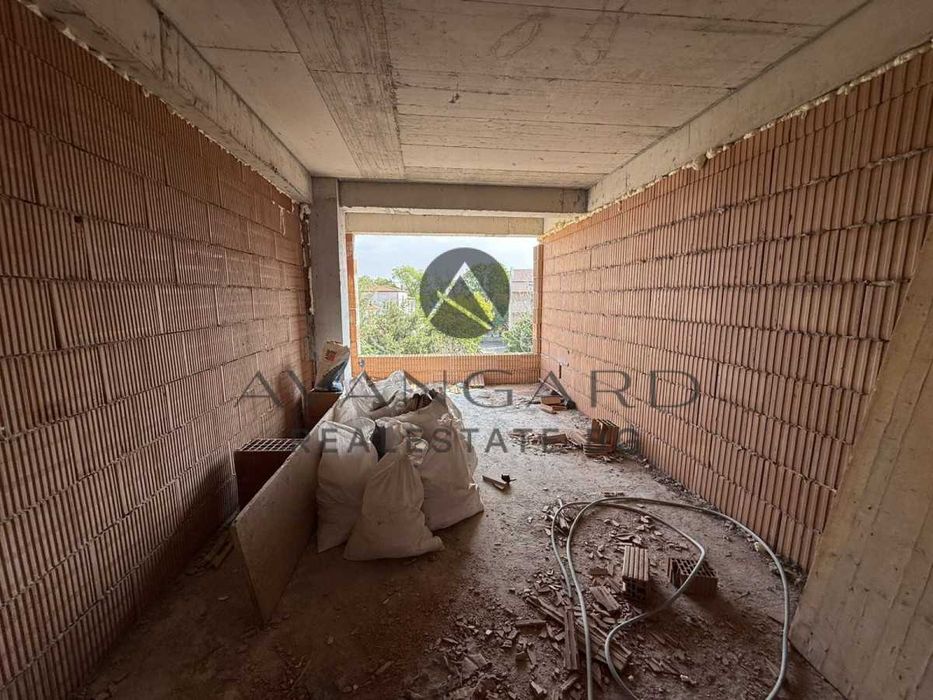 оф.23302 Двустаен с АКТ 14! Център