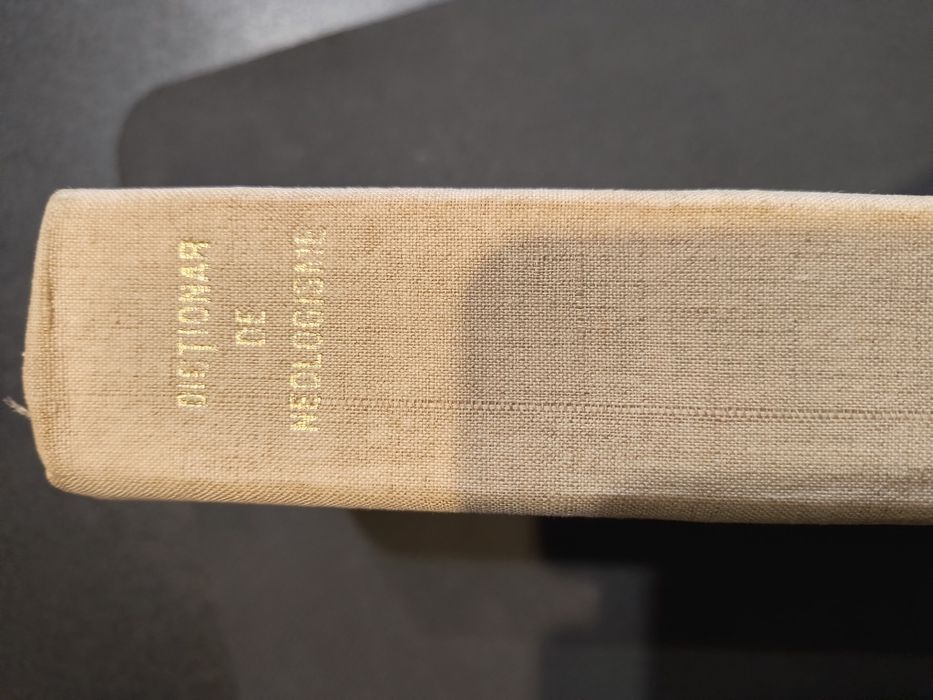 Dictionar de Neologisme colectie 1966