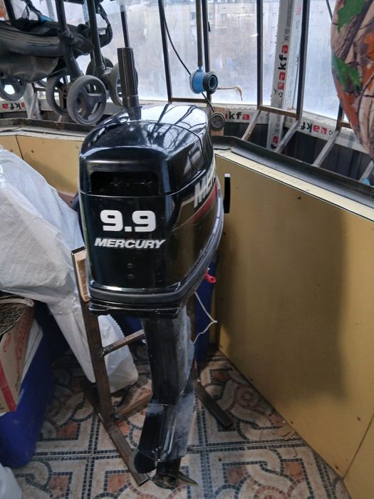 Продам мотор Меркури 9,9-15