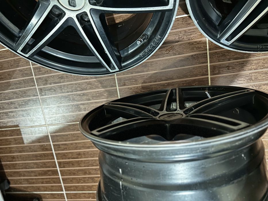 Продаётся диски Vossen R16