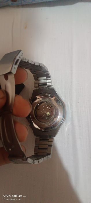 Продавам часовници