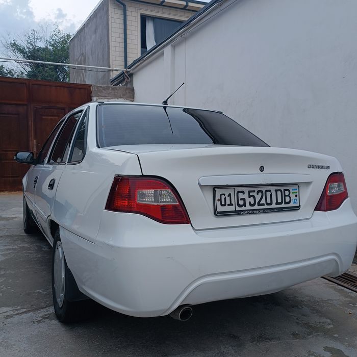 Нексия 2 сотилади