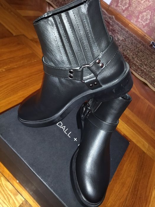 Женские сапожки DIVIDED H&M натуральная кожа