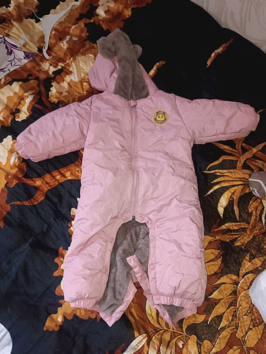 Продам детские комбинезоны