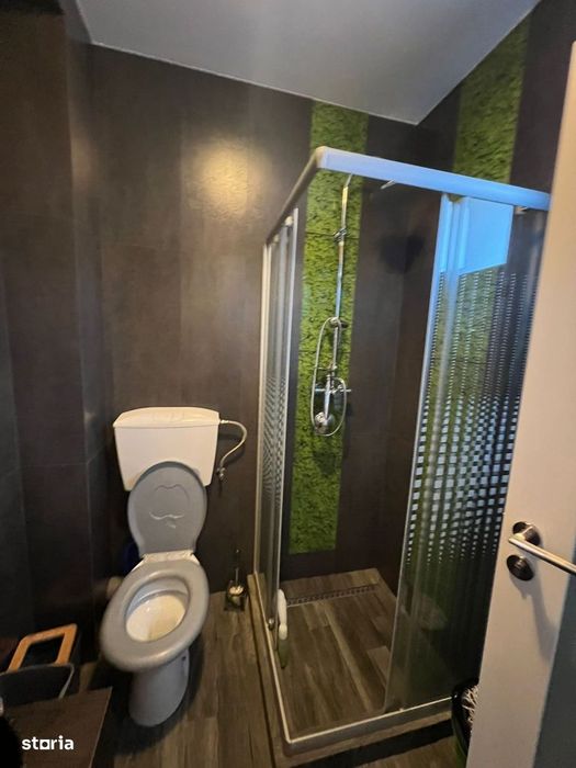 Casă cu 4 camere de închiriat, mobilata utilata.