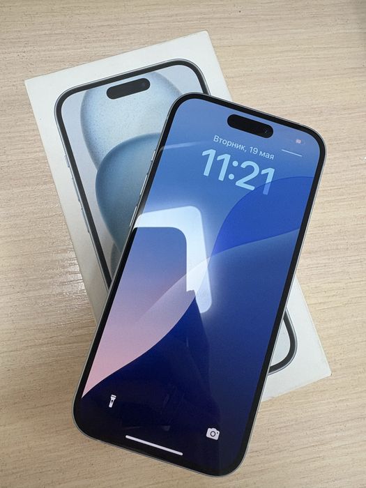 Продам айфон 15 iphone 15 128 гб оригинал
