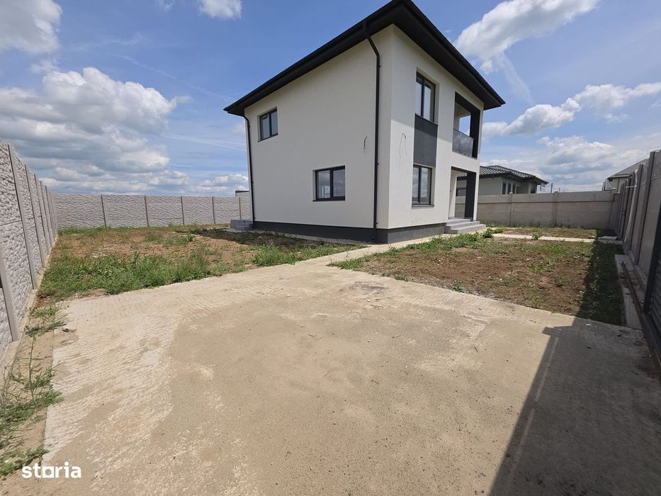 Casa 4 camere,gata de mutare,800 m de blv.