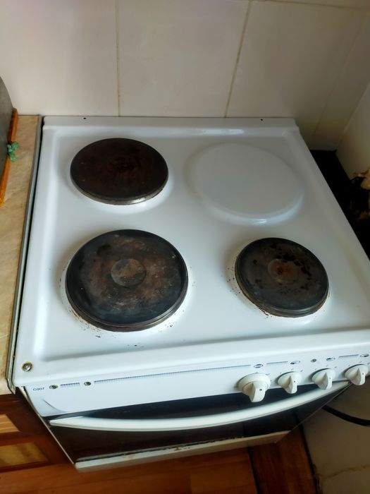 Электроплита 10000₸.