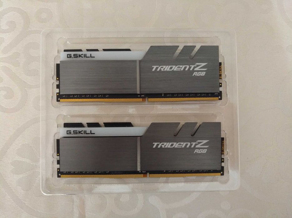 G.skill Trident Z RGB 16GB (2x8GB) DDR4 4400MHz CL 18 19 19 39