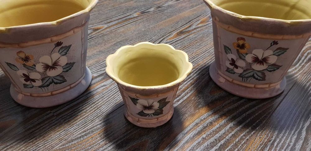 Ghiveci masca cu decoratiuni florale