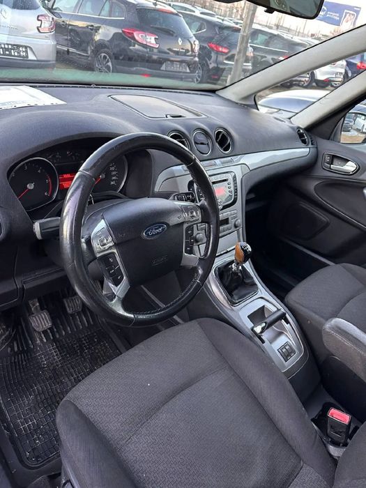 Ford Galaxi  , an 2009