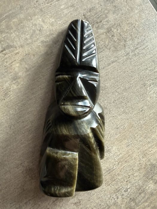 Totem aztec din obsidian