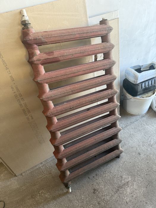 Батарея чугунная 10 секций