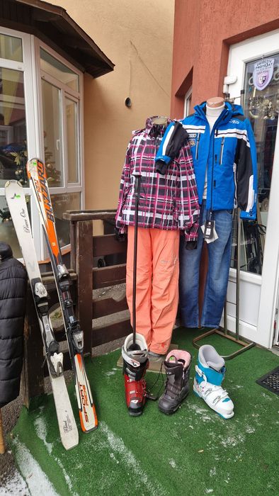 Schiuri, Clapari, Bețe, casca, haine