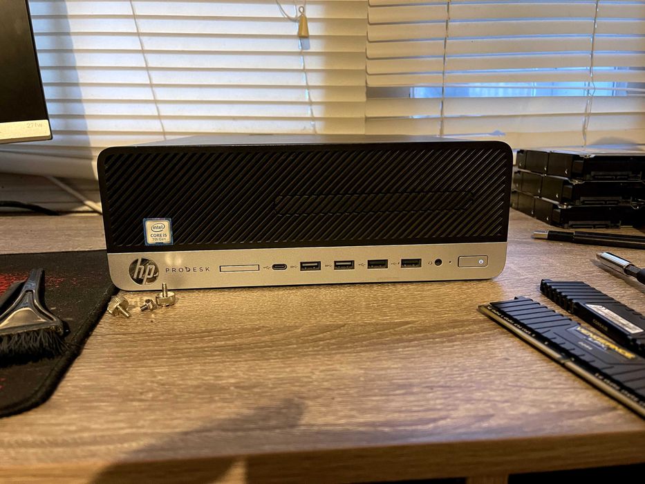 Unitate PC HP Prodesk 600 G3 SFF I5-7500 8GB RAM 256GB SSD 2TB HDD