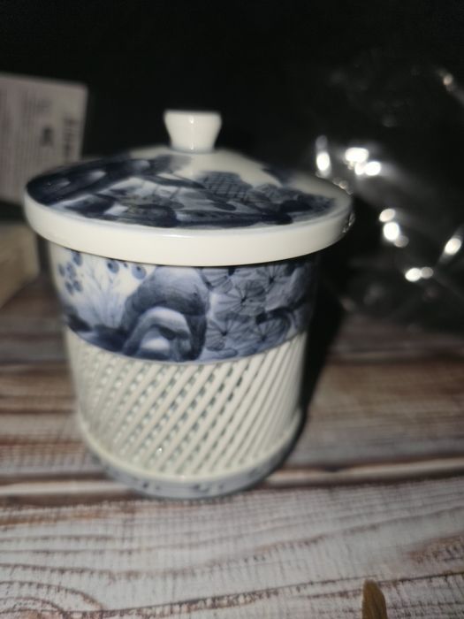 Японска порцеланова чаша , ръчна изработка. Италианска ваза