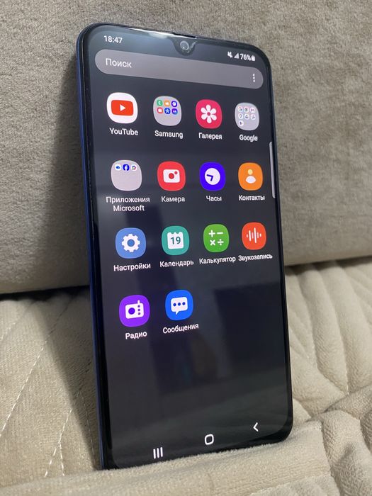 Продам телефон samsung a40