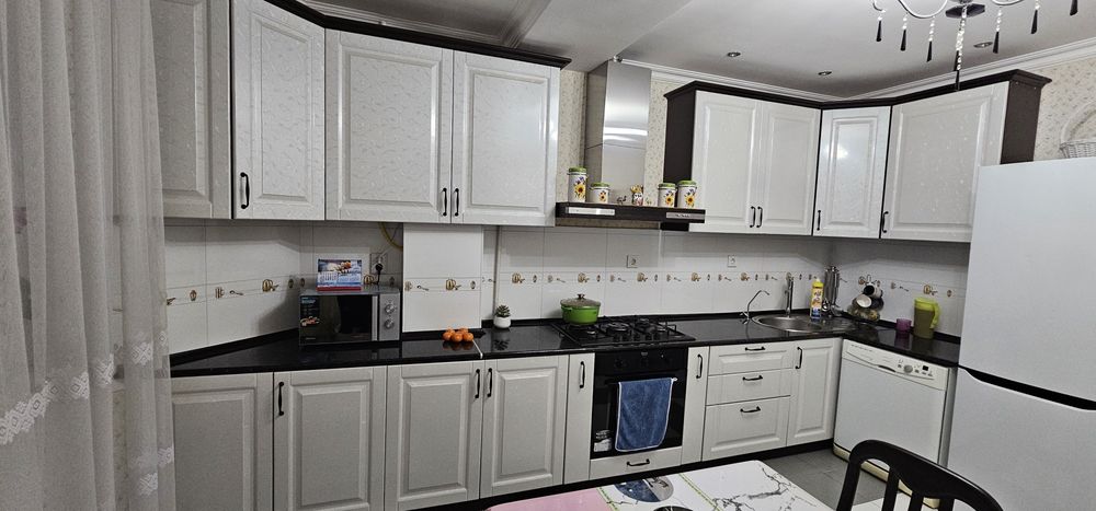 Продам кухонный гарнитур