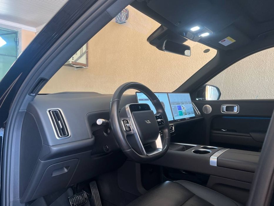 Lixiang L9 ultra 2024