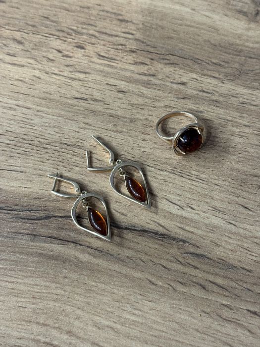 Продам серебряные сережки