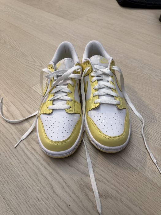 Nike Dunk Galbeni