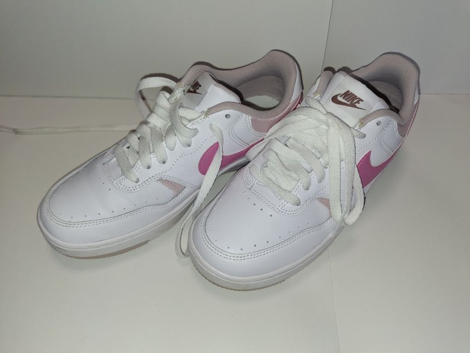 Pantofi Nike dama