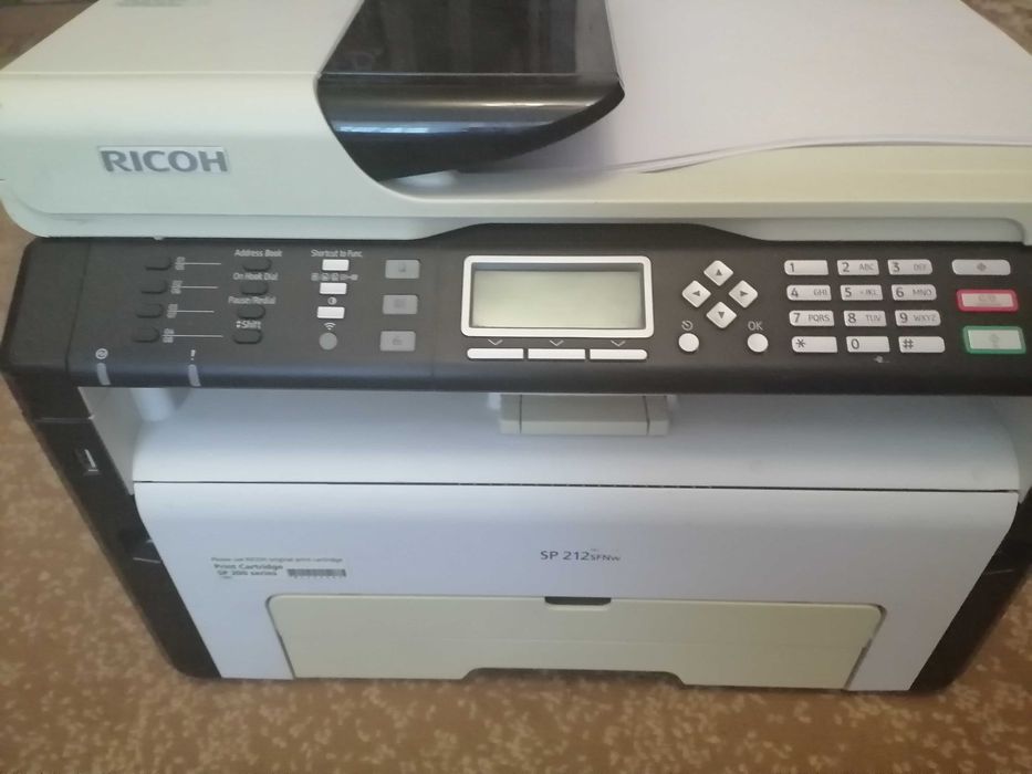 Многофункциональное устройство RICOH