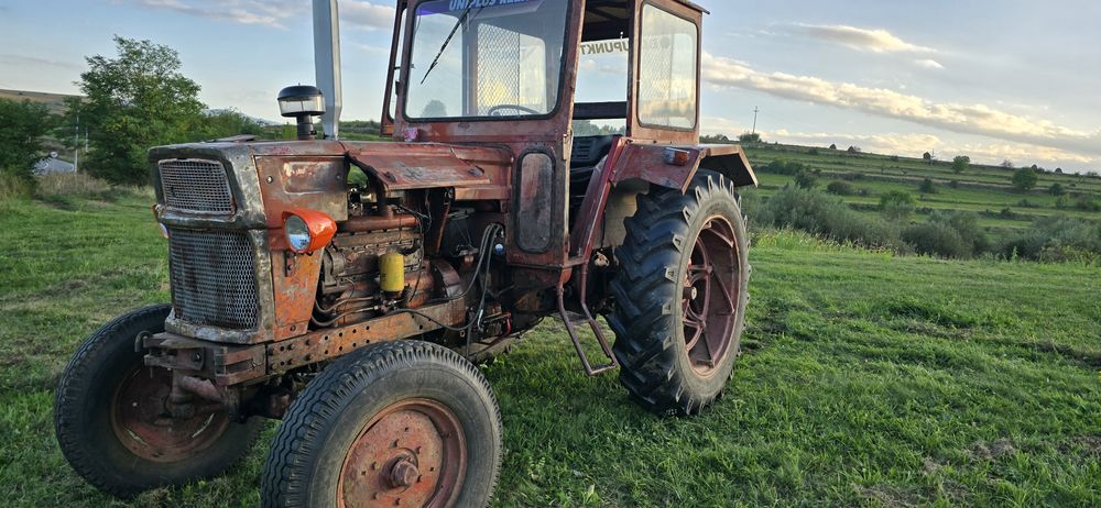 Vând tractor u650