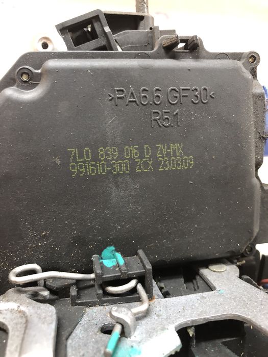 broasca dreapta spate volkswagen golf 5 2006