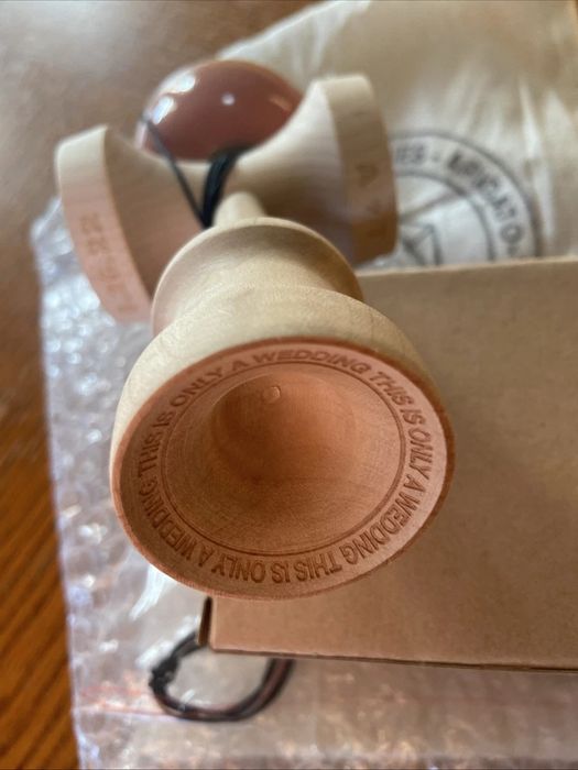 Vând Kendama Analog DAYDREAM în ediție limitată, complet nouă (never p