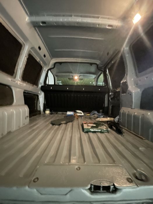 Vand citroen berlingo 2005 1.2 benzina schimb cu 4x4 (nu caddy combo)