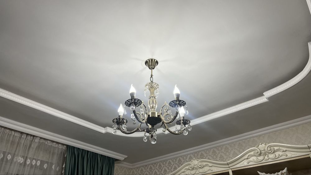 люстрдля гостиной 2 штук