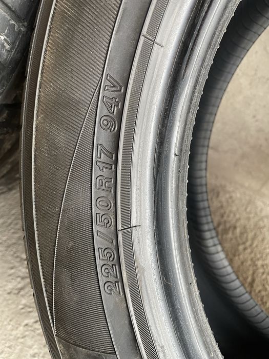 Шины Yokohama bluearth 225/50/17