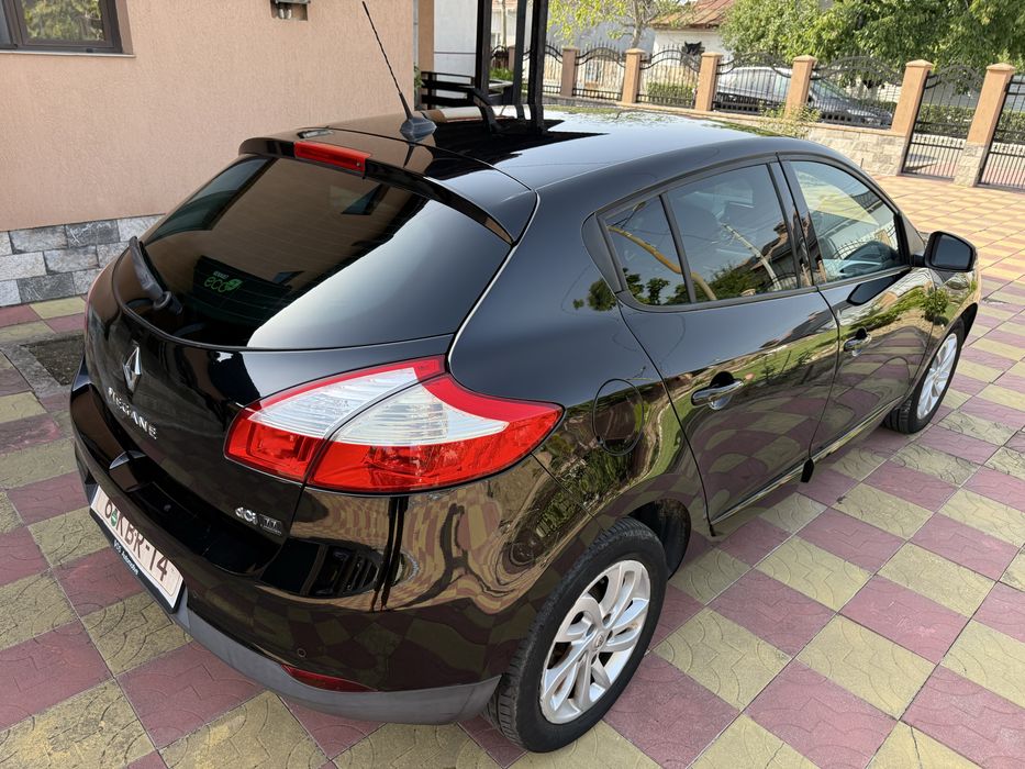 Renault Megane 1,5 Diesel-Hatchback-110 cp- euro5-recent adusa pe roti