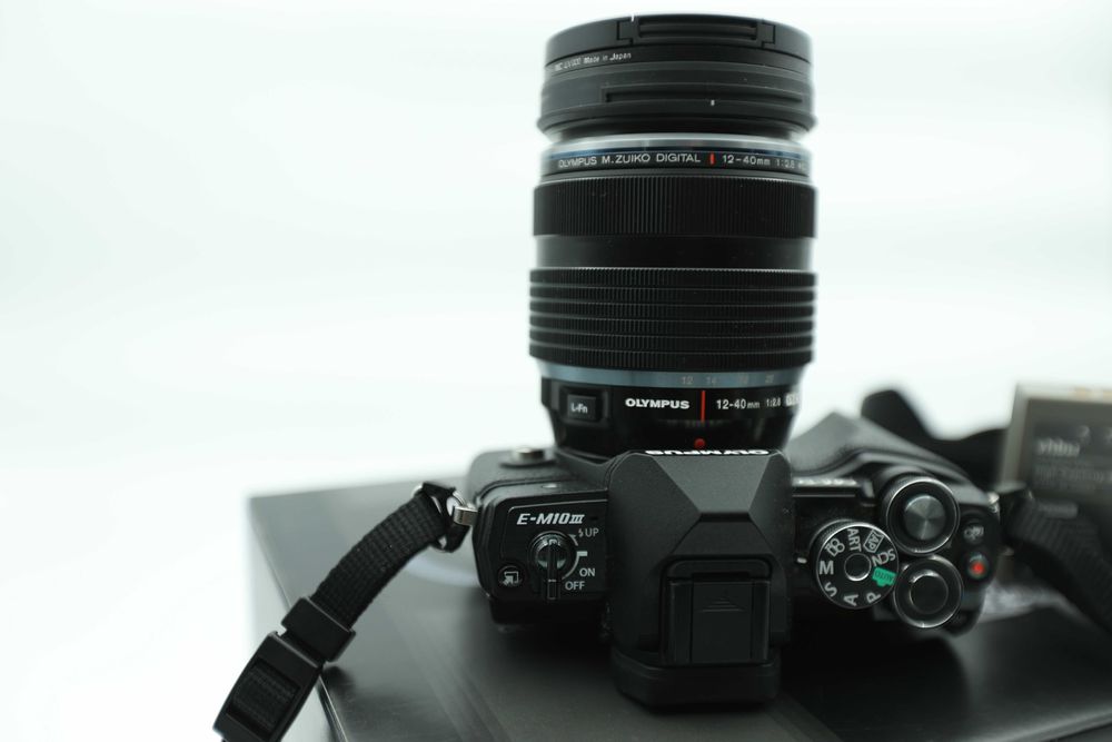 Olympus OM-D E-M10 Mark III с Olympus M.Zuiko ED 12-40mm f/2.8 PRO
