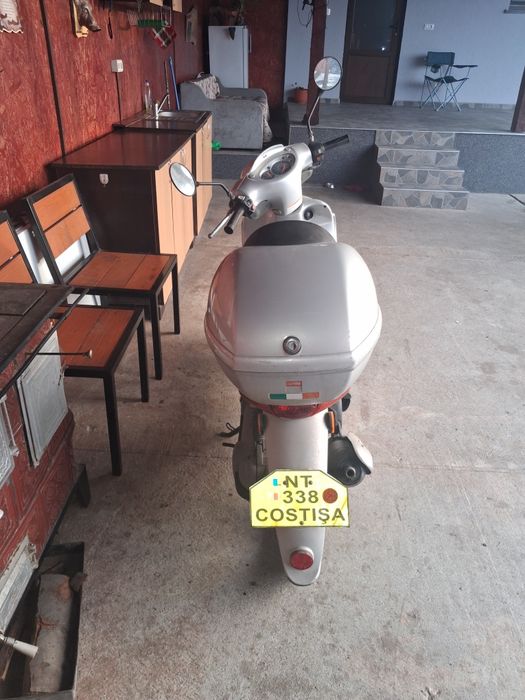 Scuter 50 aprilia scarabeo