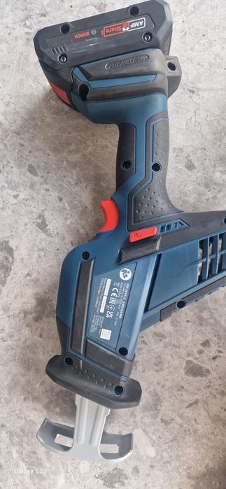 Bosch ferestrău sabie pe acumulator
