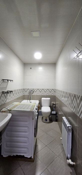 Продаётся 2х комнатная квартира на 1м этаже в 9ти этажном доме Красный