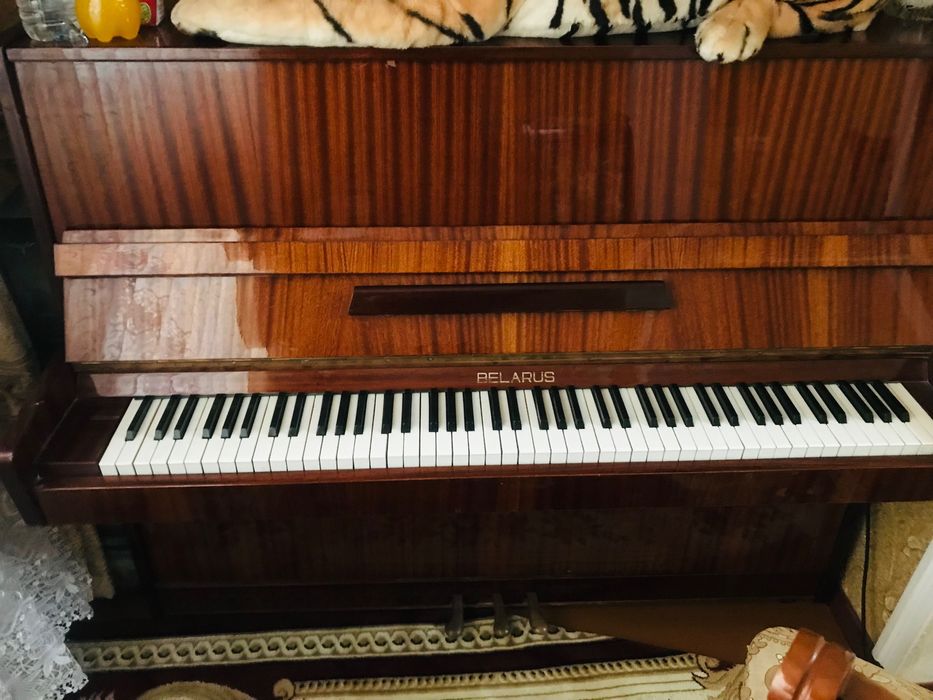 Пианино Сотилади