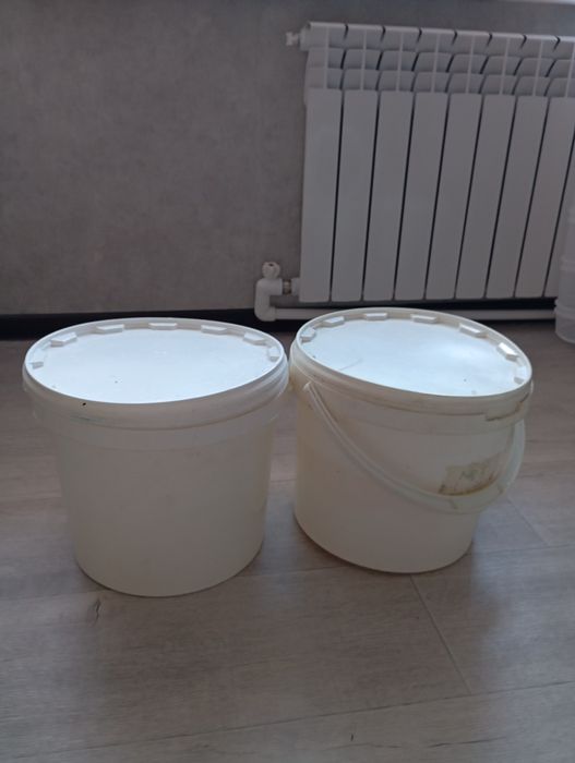 Продаются 2 ведра